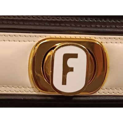 Salvatore Ferragamo - Borsa da donna in pelle blu - Italianfashionglam