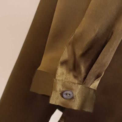 Blukey - Blusa in seta ed elastan color verde militare - Italianfashionglam
