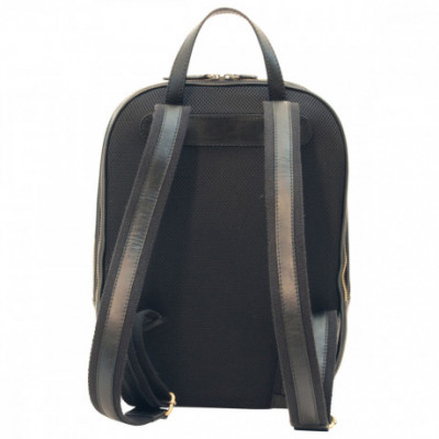 Zaino unisex porta pc in vera pelle scelta di vitello nero. Italianfashionglam