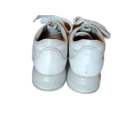 Hogan - Sneakers da donna in vera pelle di colore bianco - Italianfashionglam