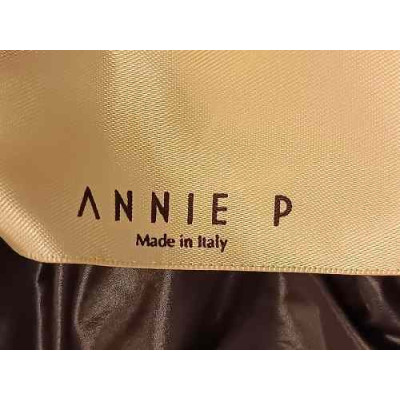 Annie P - Giacca da donna in vero piumino di colore nero - Italianfashionglam