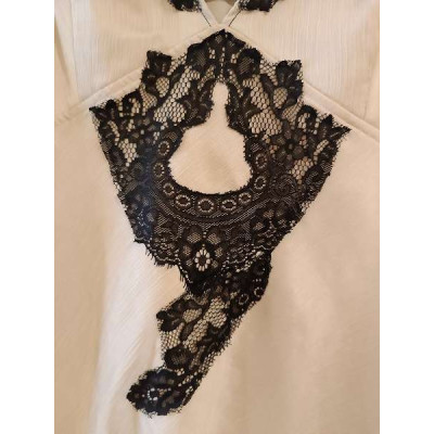 Twin Set - Top in poliestere di colore beige con pizzo nero - Italianfashionglam