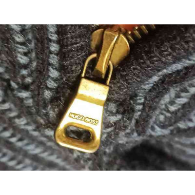 Hugo Boss - Maglione da uomo in lana vergine color blu - Italianfashionglam