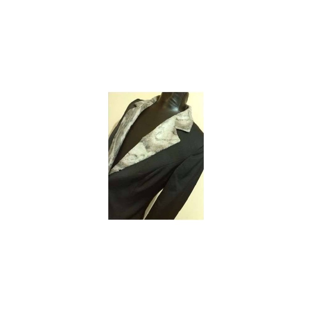 GIACCA-ELEGANTE-COLOR-MOKA-DONNA-REVERS-CHIC-ELEGANZA-RICERCATEZZA-LOOK-ITALIANO- GIACCA-ELEGANTE-COLOR-MOKA-DONNA-REVERS-CHIC-ELEGANZA-RICERCATEZZA-LOOK-ITALIANO-