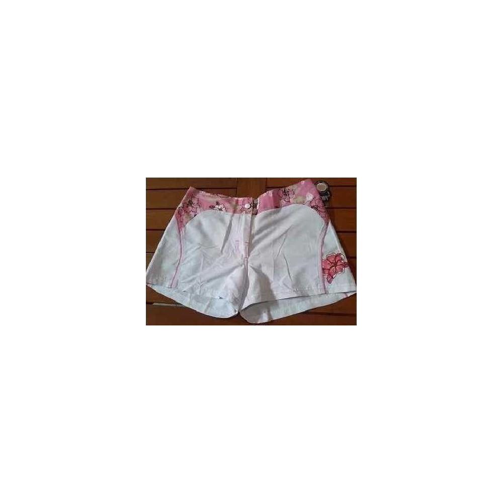 SHORTS-DONNA-TESSUTO-TECNICO-COLOR-BIANCO-ROSA-SEXI-TRENDY-FASHION-LOOK-SPORT-MARE- SHORTS-DONNA-TESSUTO-TECNICO-COLOR-BIANCO-ROSA-SEXI-TRENDY-FASHION-LOOK-SPORT-MARE-