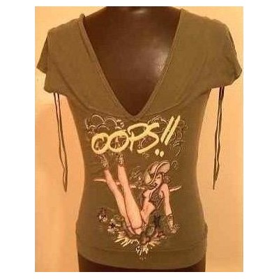 T-shirt-donna-scollata-cotone-verde-casual-femminilità-chic-sexi-fashion-stile-gusto-italiano-