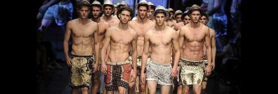 I bermuda fashion griffati da uomo trendy made in Italy